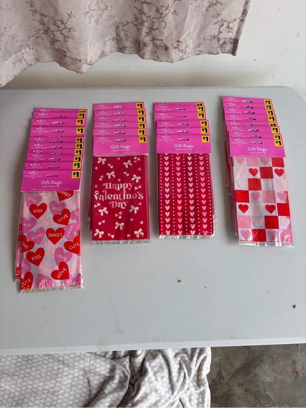 Huge Valentine's Gift Bag & Wrapping Lot 48 Pieces Gift Bags Treat Bags Table Ru